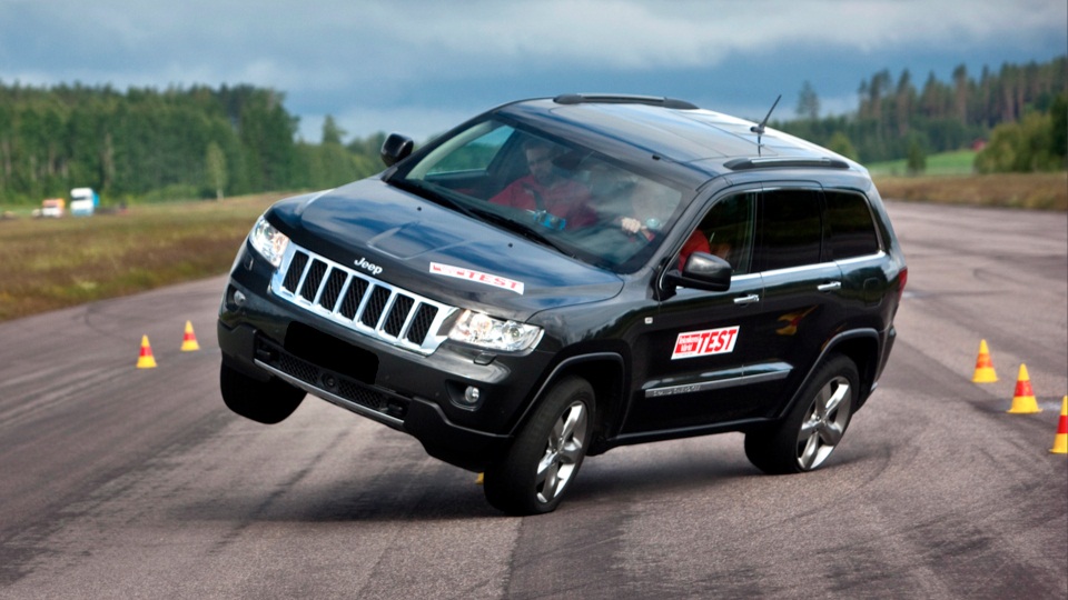 Jeep cherokee rollover